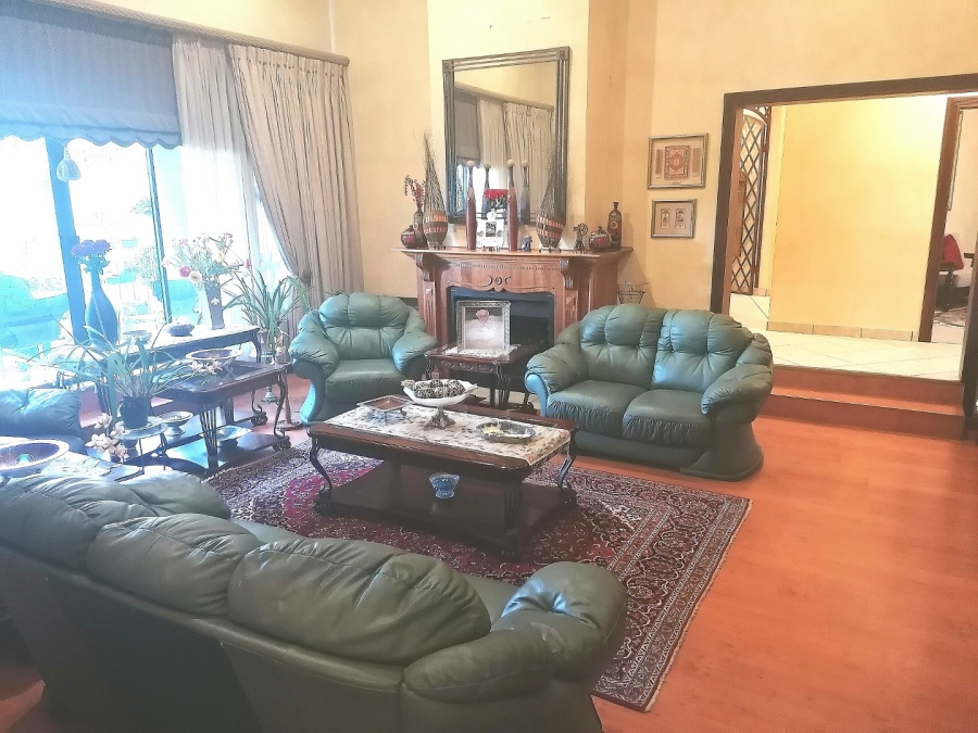 5 Bedroom Property for Sale in Doringkruin North West